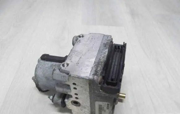 Peugeot 406 ABS Pump 0273004093 7550