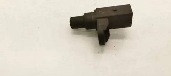 BMW 5 E39 Camshaft position sensor 1438082