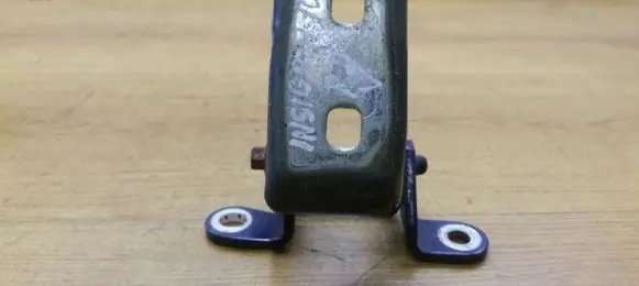 Front door upper hinge