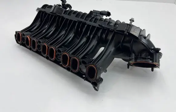 Jaguar XE Intake manifold G4D39424AC