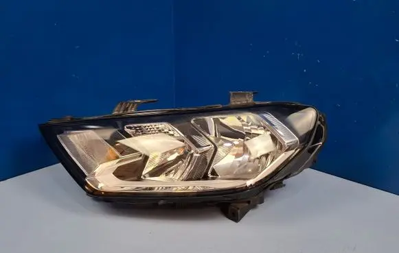 Audi A1 Headlight/headlamp 82A941003 90106037