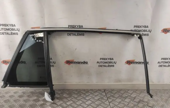 Rear vent window glass