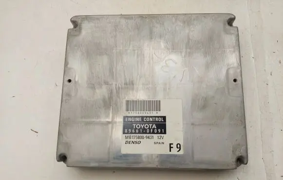 Toyota Corolla Verso AR10 Engine control unit/module 896610F091 1758009431