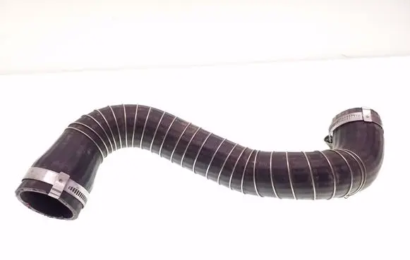 Land Rover Discovery 4 - LR4 Intercooler hose/pipe AH229F072AD