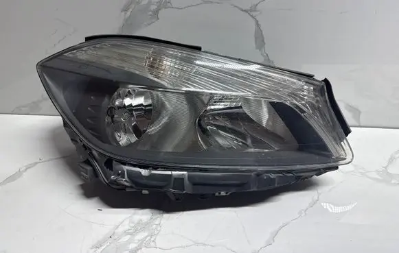 Mercedes-Benz A W176 Headlight/headlamp A1768200461