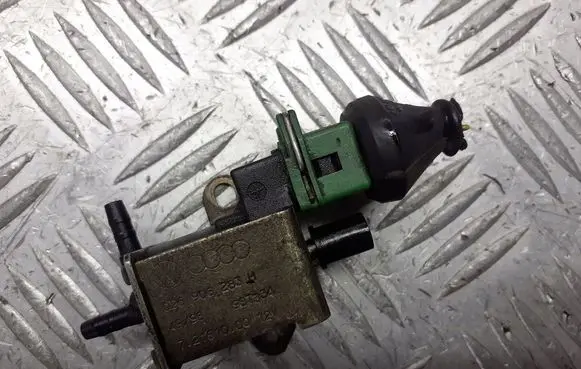 Audi A6 S6 C5 4B Turbo solenoid valve 026906283H