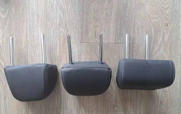 Honda CR-V Front seat headrest EWQ