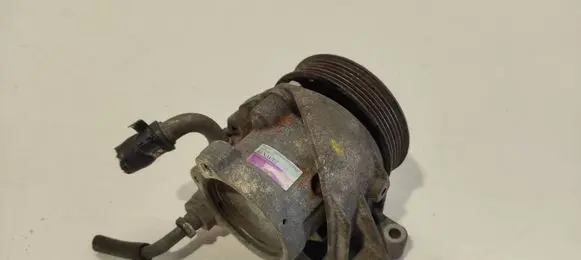 Renault Espace III Power steering pump 7700875710