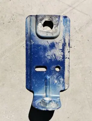 Seat Arona Fender mounting bracket 6F0821431B