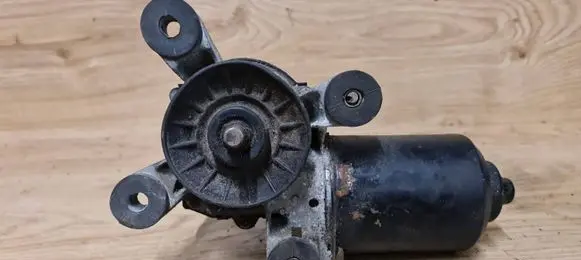 Mazda 323 F Wiper motor 8492000971