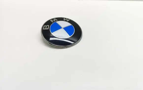 BMW 5 E60 E61 Manufacturer badge logo/emblem 8132375 51148132375