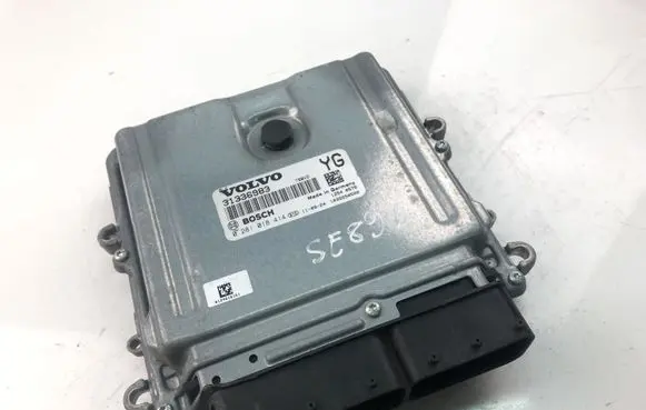 Volvo V40 Engine control unit/module 31336983