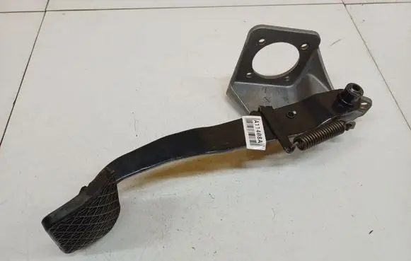 Mercedes-Benz ML W163 Brake pedal PP163290047