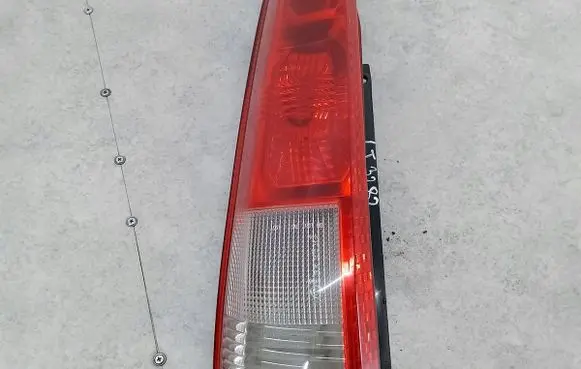 Nissan X-Trail T30 Rear/tail lights