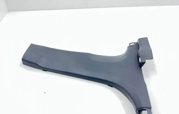 (B) pillar trim (bottom)