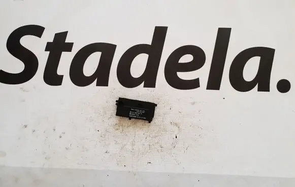 Mercedes-Benz E W211 Keyless (KESSY) go control unit/module A2118204075 2118204075