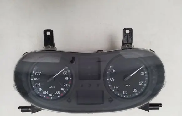 Renault Clio II Speedometer (instrument cluster) 8200276527