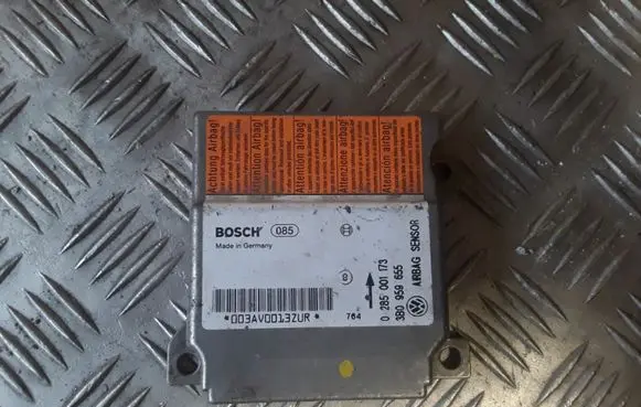 Volkswagen PASSAT B5 Airbag control unit/module 0285001173 3B0959655