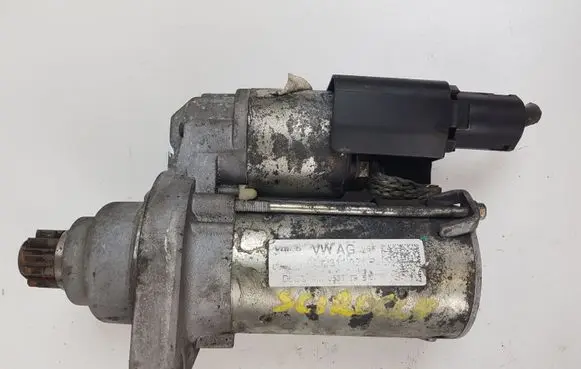Volkswagen Scirocco Starter motor 02Z911021B