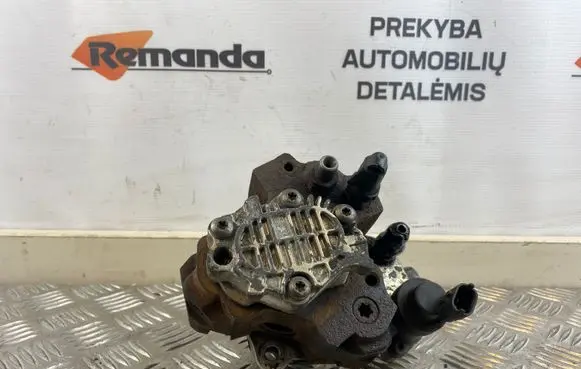 Opel Vivaro Fuel injection high pressure pump