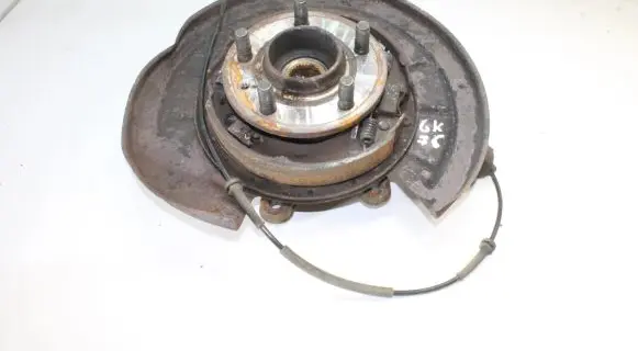 Land Rover Discovery 4 - LR4 Rear wheel hub