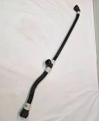 Tesla Model 3 Engine coolant pipe/hose 107757600E