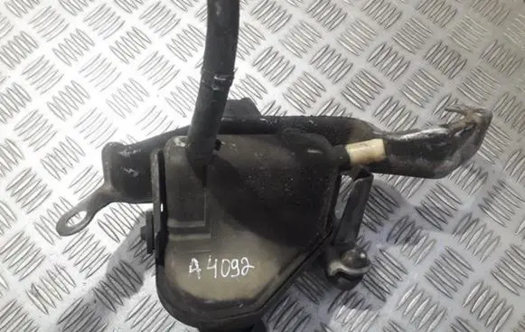 Audi A8 S8 D3 4E Power steering fluid tank/reservoir 4e0422373m