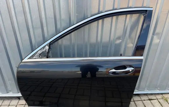 Mercedes-Benz S W221 Front door A2218202802 A2218900767 A2218203202