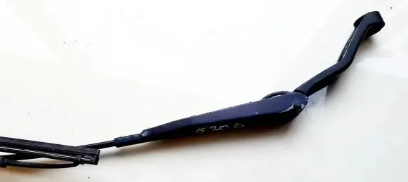 Volvo S40, V40 Front wiper blade arm