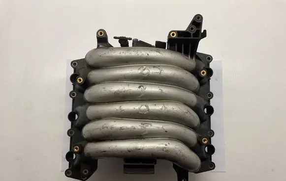 Audi A6 S6 C5 4B Intake manifold 078133223S 2900303789