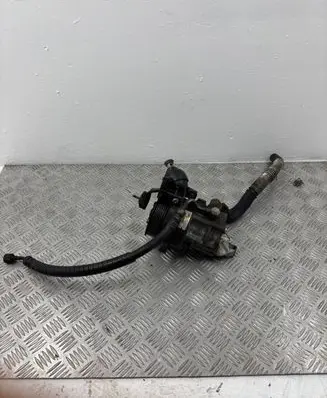 BMW 7 E65 E66 Power steering pump 6760073