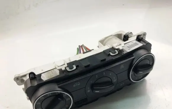 Mercedes-Benz A W169 Interior fan control switch A1698301785