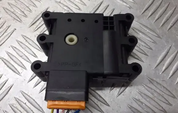 Mazda 6 A/C air flow flap actuator/motor 2507N