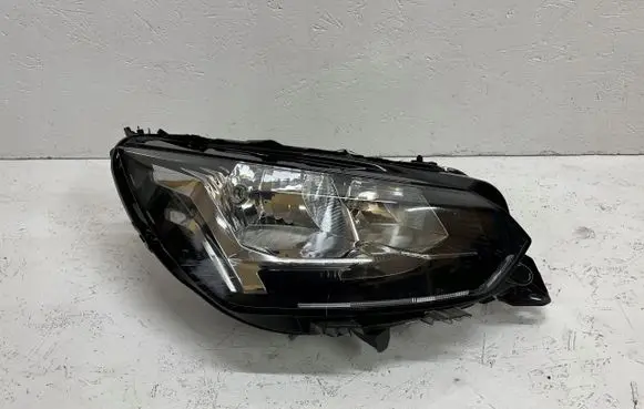 Peugeot 208 Headlight/headlamp 9823193880