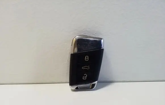 Skoda Superb B8 (3V) Ignition key/card 3V0959752B A2C84369004