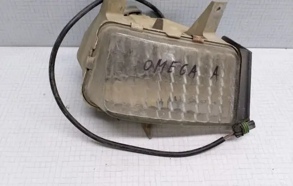 Opel Omega A Front fog light 18202R19 131615 12615701