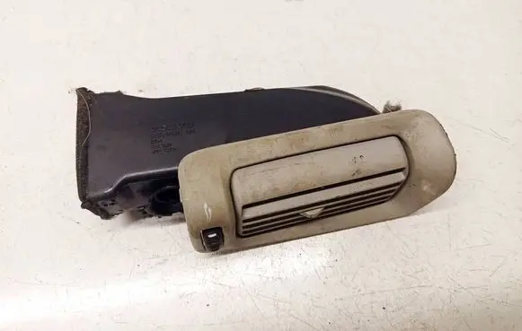 Volvo XC90 Dash center air vent grill 8663486