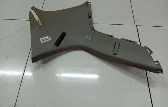 Toyota Yaris (D) pillar trim (bottom) 624710D140 62471-0D140