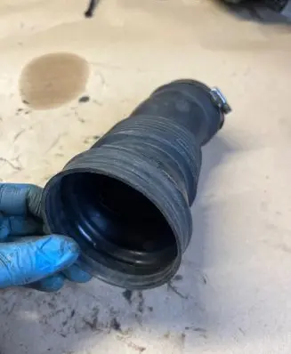 Volvo XC70 Air intake hose/pipe 30769233