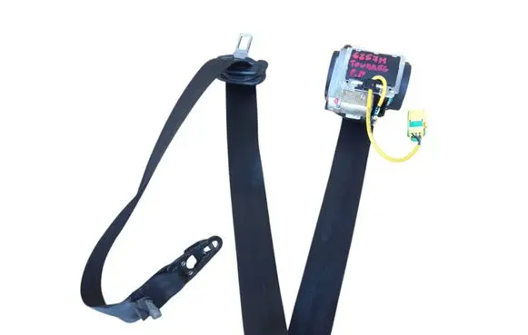 Volkswagen Touareg I Front seatbelt 560981601