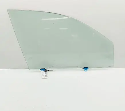Mitsubishi Outlander Front door window glass four-door 5706A584
