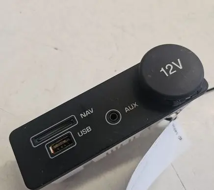 Jaguar XE USB socket connector FK7219C166BC