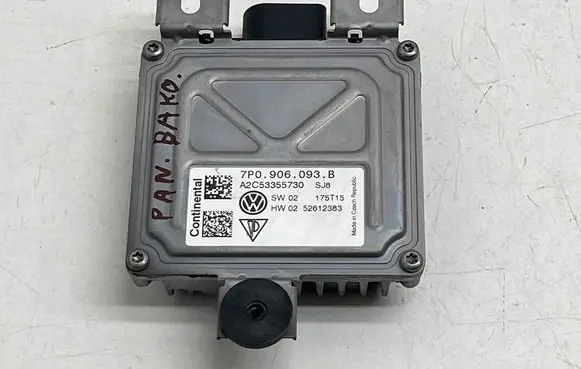 Porsche Panamera (970) Fuel injection pump control unit/module 7P0906093B A2C53355730 52612383