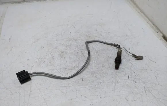 Mazda 3 I Lambda probe sensor 08J224740 Z601