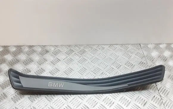 BMW 5 E60 E61 Rear sill trim cover 22339910