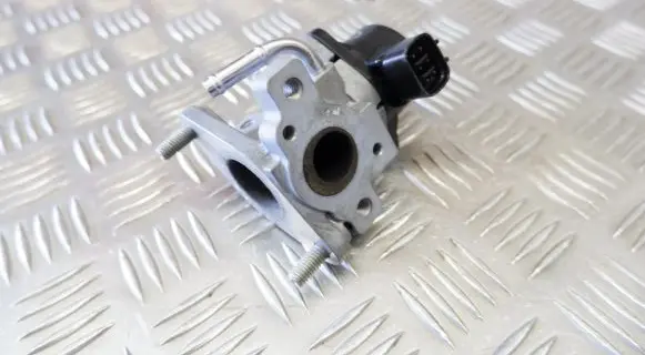 Lexus IS III XE30 EGR valve 2562036040