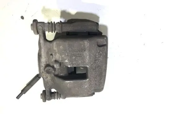 Mercedes-Benz C W205 Front brake caliper 20509
