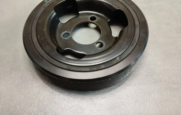 Peugeot 508 Crankshaft pulley
