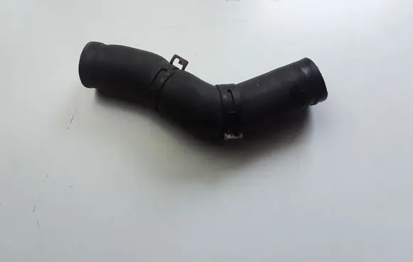 Lexus LS 460 - 600H Engine coolant pipe/hose 1657138050