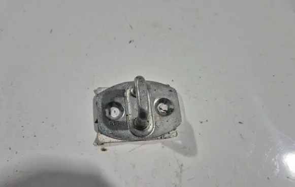 Toyota Avensis T250 Rear door lock loop/hook striker 